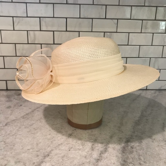 Vintage Accessories - Vintage Ladies Straw Ivory Hat Polypropylene Chiffon Bow Excellent Condition
